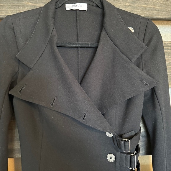 Bailey 44 Black structured cropped jacket - Picture 3 of 9